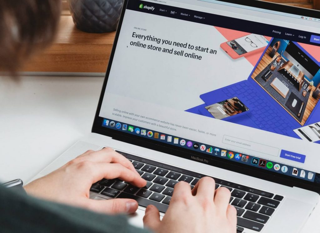 What we did to grow organic users by 56.8% and transactions by 38.5% for this Shopify client! 1